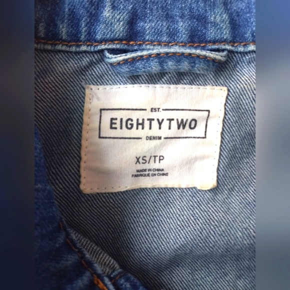 XS❣️Eightytwo Denim Cropped Jacket - Picture 8 of 11